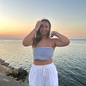 Meet your Posher, Emmy